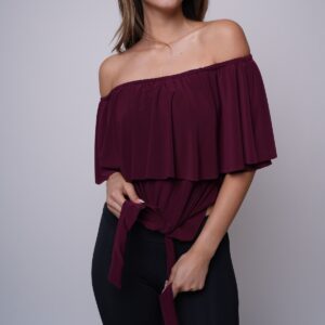 Polera Sin Hombro Con Vuelo Burdeo